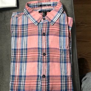 Men casual button down shirt